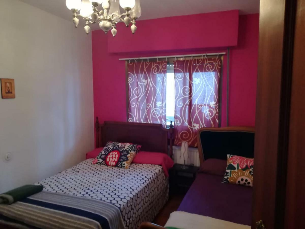 Vivienda Turistica Vistas Catedral Apartment Leon Exterior photo